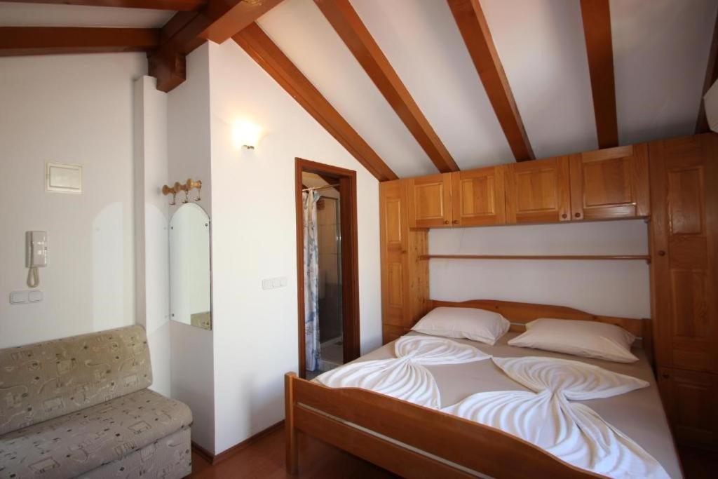 Lovely Studio Apartments Mali Raj Vrsar Exterior foto